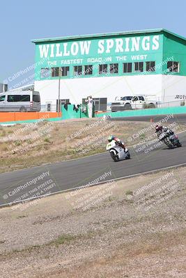 media/Apr-20-2025-AHRMA (Sun) [[393a79c373]]/Race/Group 11 early race/Turn 4b/